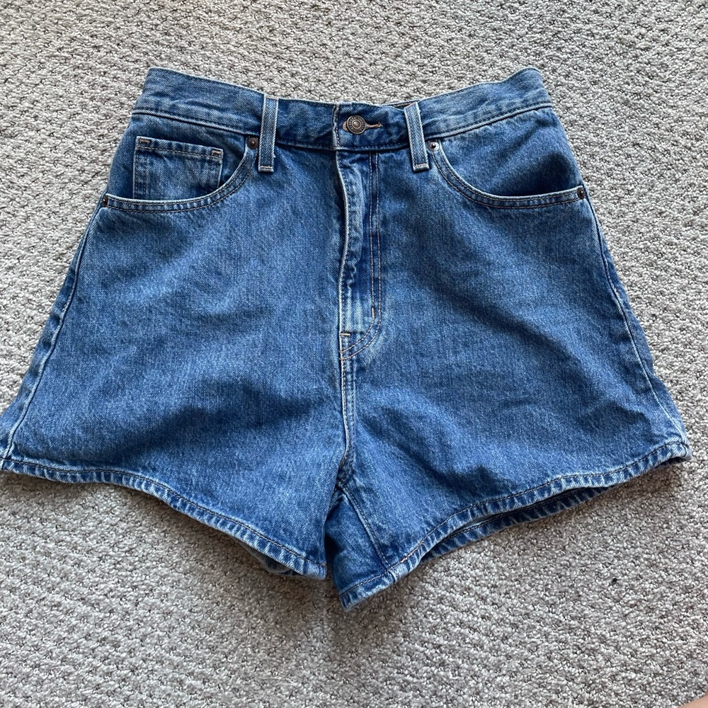 Levi’s shorts